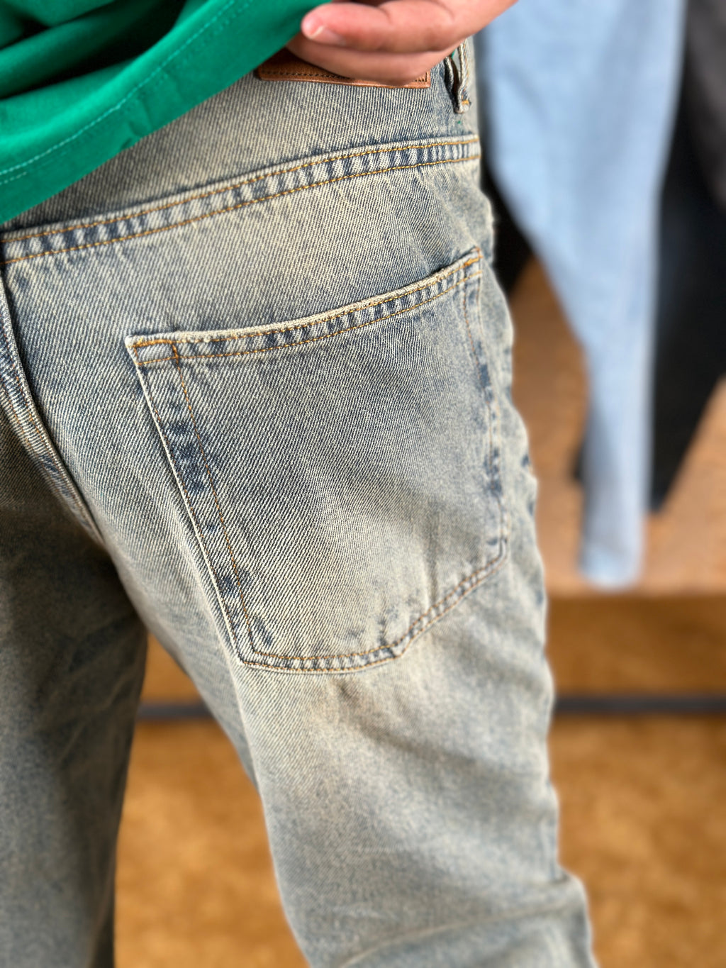 SAND STORM BOYFRIEND JEANS