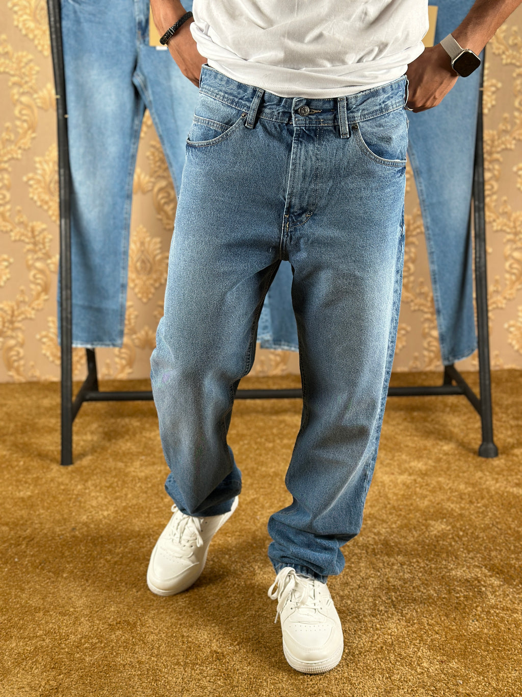 BLUE LEGACY BAGGY JEANS