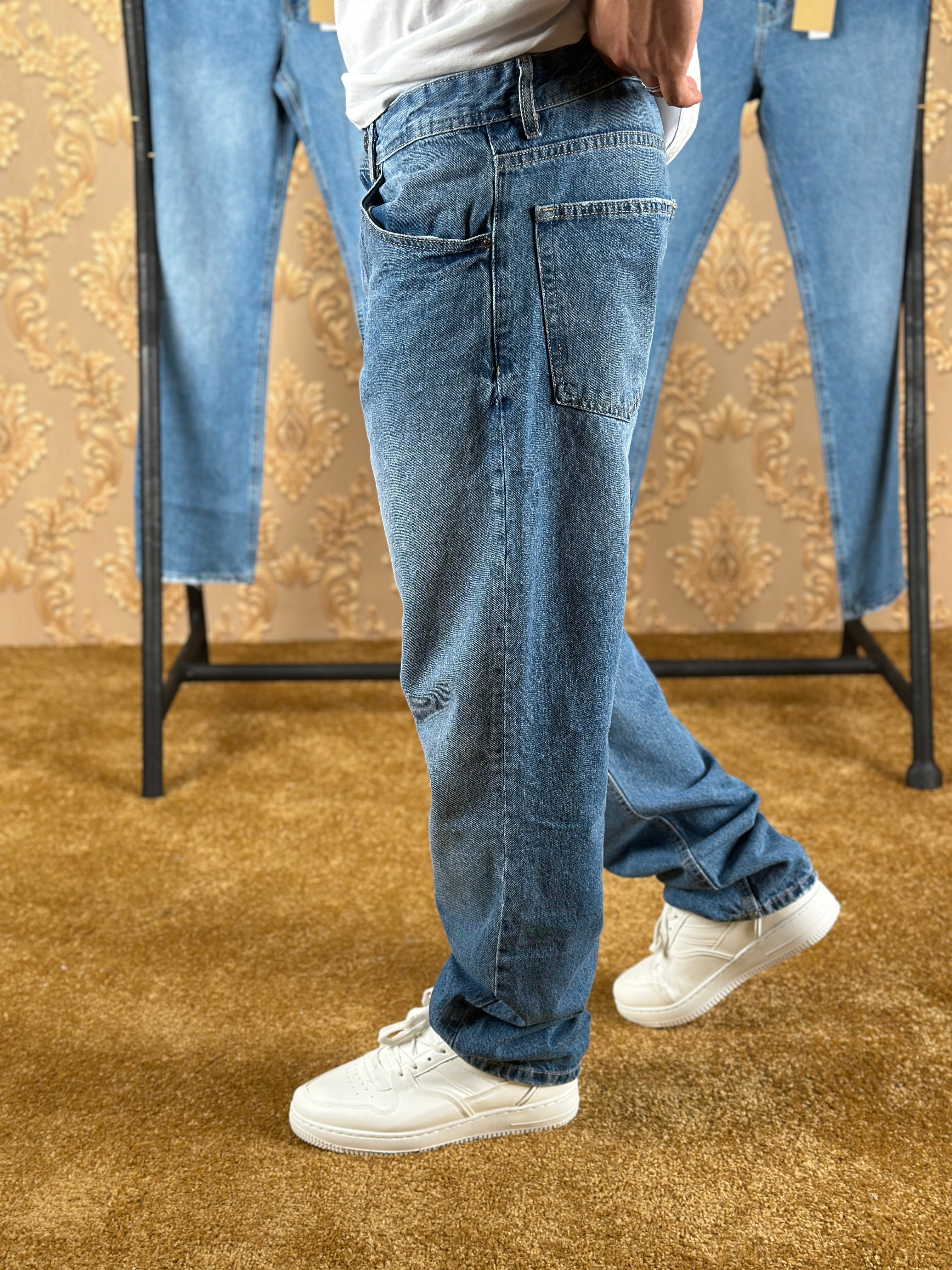 BLUE LEGACY BAGGY JEANS