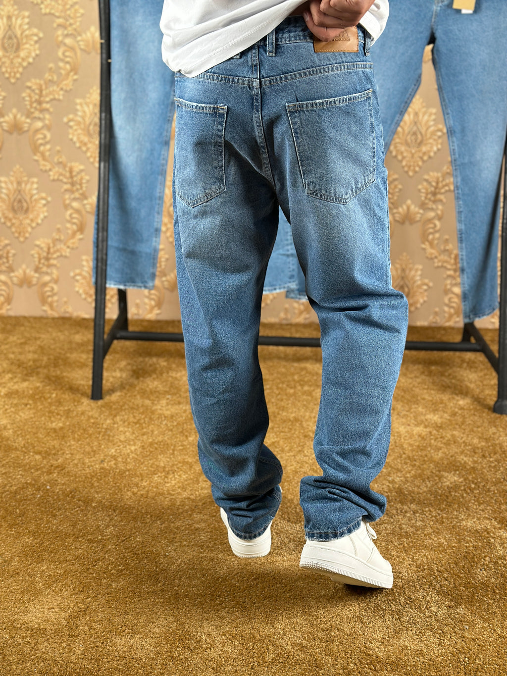 BLUE LEGACY BAGGY JEANS