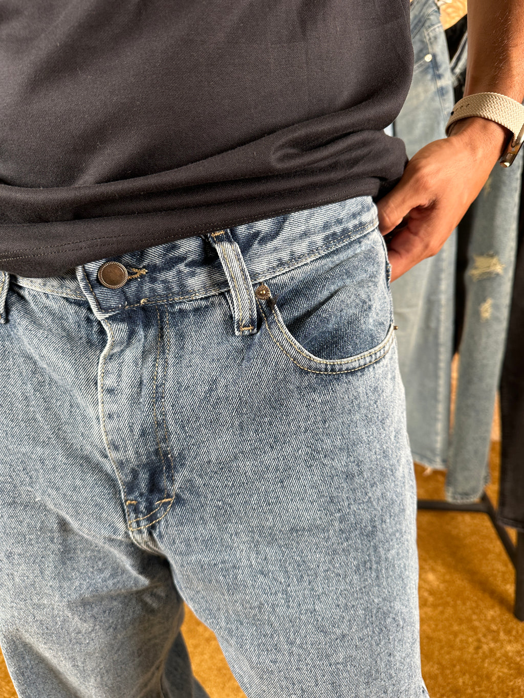 VINTAGE BREEZE BAGGY JEANS